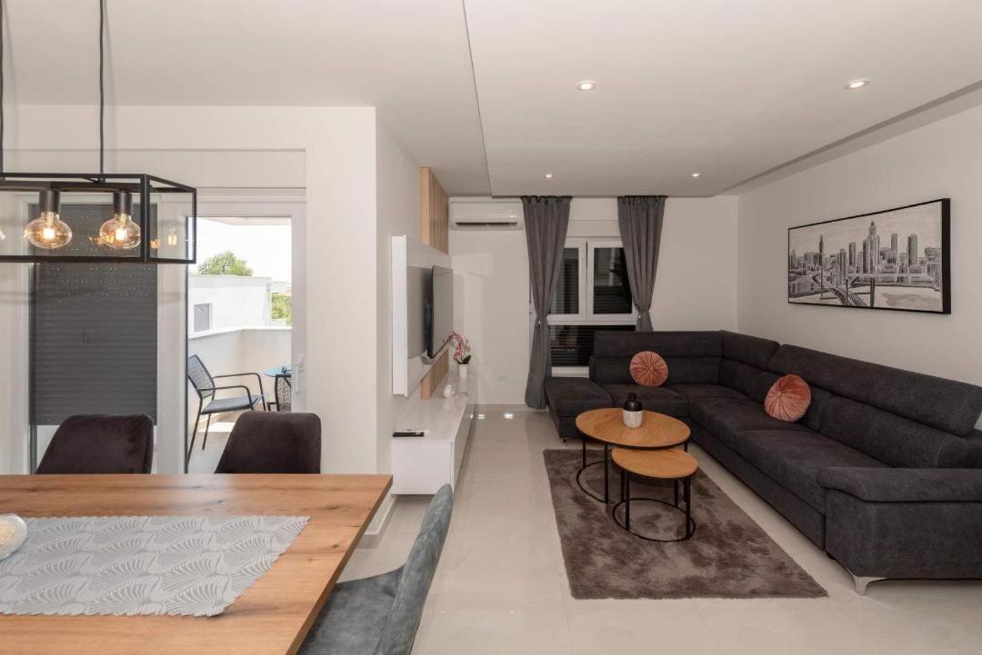Penthouse Paola- Modern And Luxury Apartment In Zadar Exterior photo
